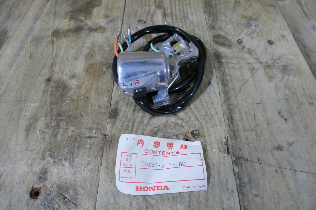 Honda CB250 K3 ,Indicator Switch, NOS Genuine Honda Part Number 35250-317-680