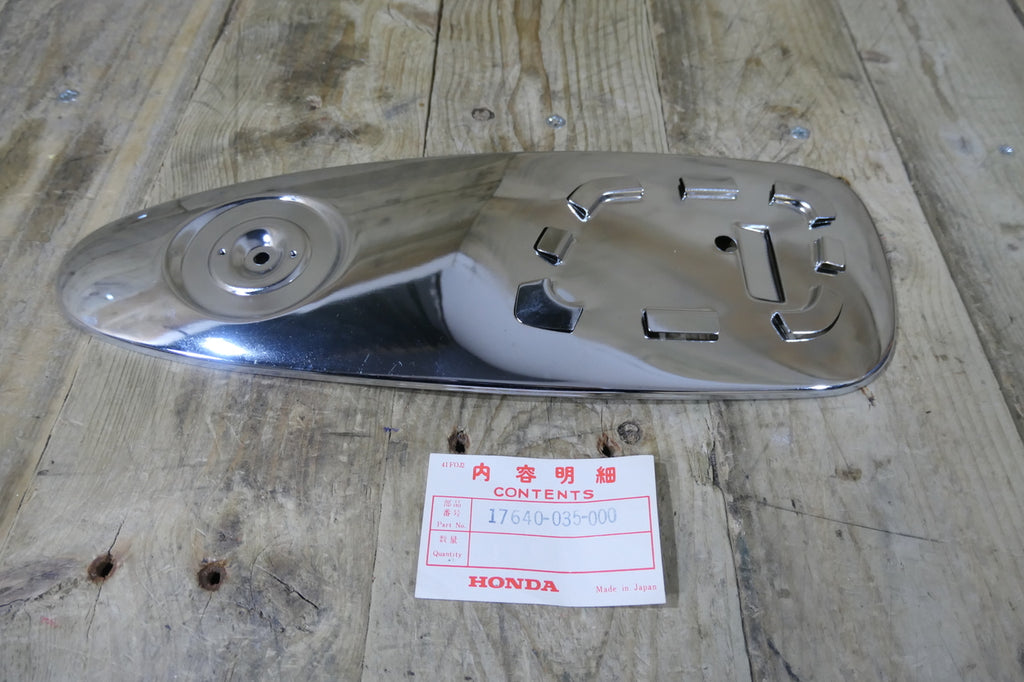 Honda S65 ,Right Side Fuel Tank Cover, NOS Genuine Honda Part Number 17640-035-000
