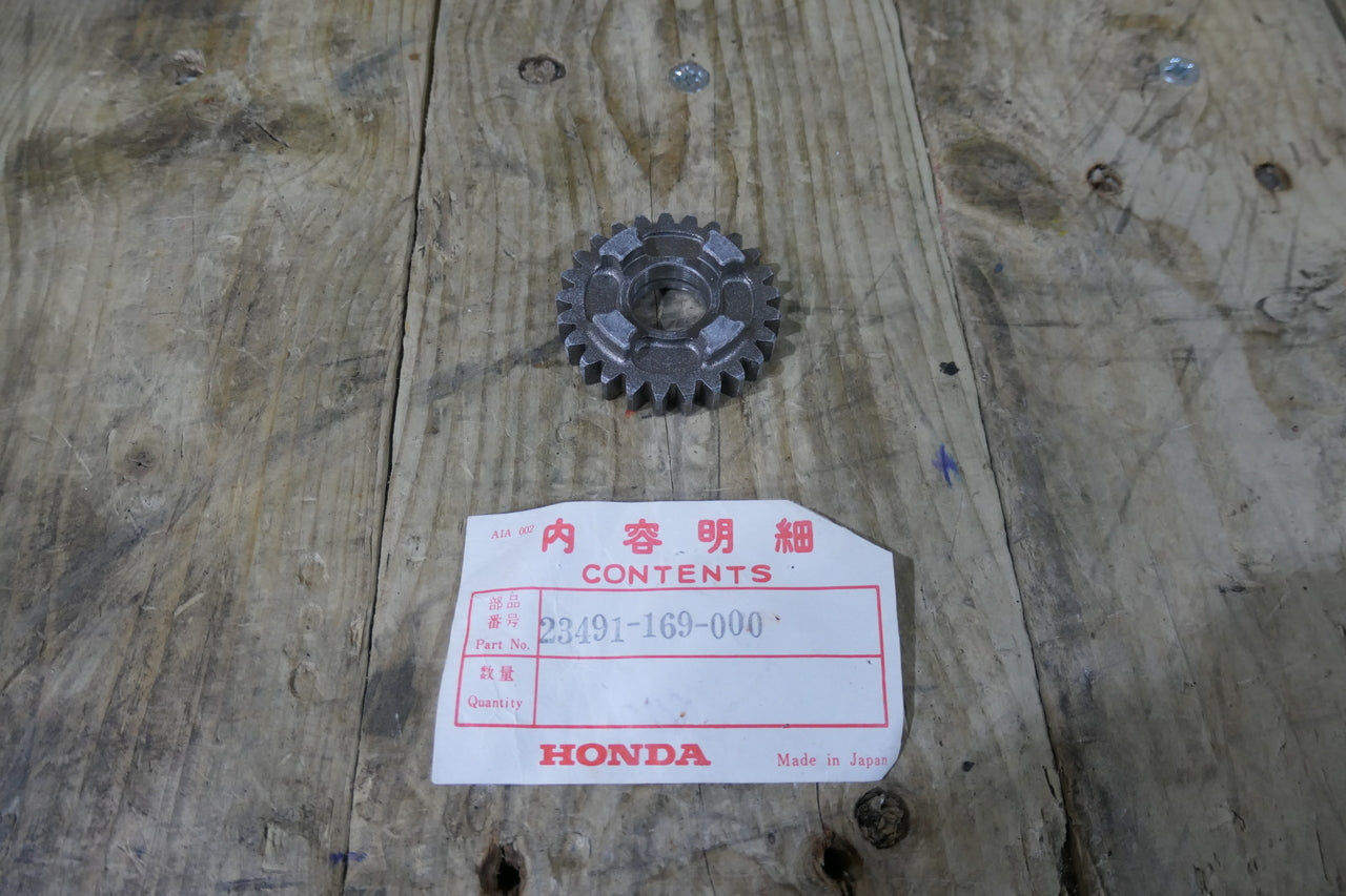 Honda CR80R 1980-81 ,5th Gear, NOS Genuine Honda Part Number 23491-169-000