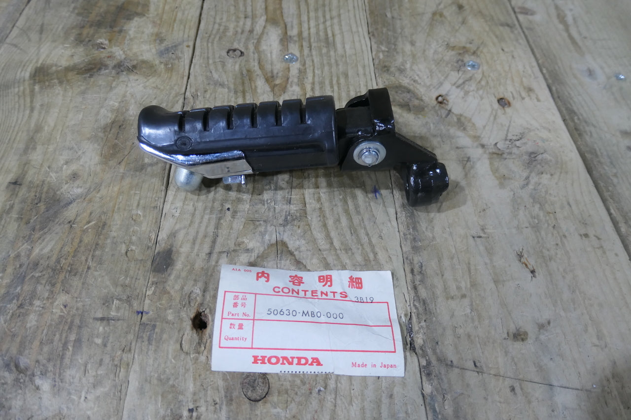 Honda VF750S Sabre ,Right Side Rear Footest, NOS Genuine 50630-MB0-000