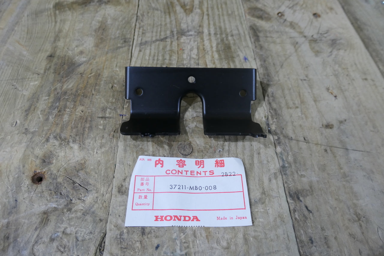 Honda VF750S Sabre ,Instrument Holder Bracket, NOS Genuine 37211-MB0-008