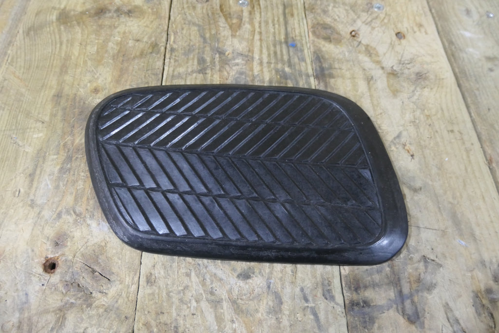 Honda C92 CS92 C95 CA95 ,Left Tank Grip, Genuine NOS Part Number 17662-212-000