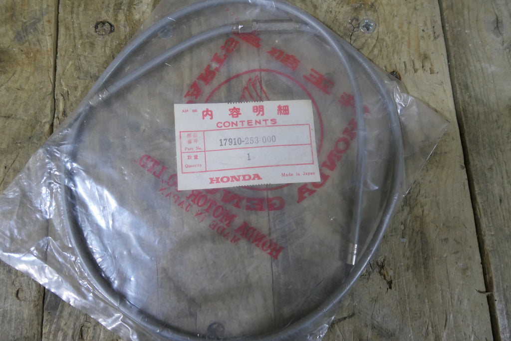 Honda C71 ,Throttle Cable, Genuine. NOS Honda Part Number 17910-253-000