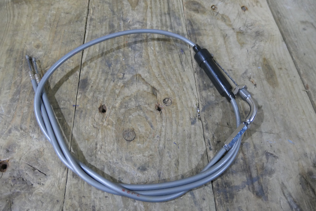 Honda CB125K3 K5 ,Throttle Cable, Genuine NOS Honda Part Number 17910-304-610