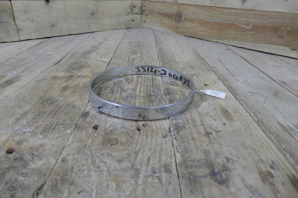 Honda CB450 CB500 ,Headlight Rim, Genuine NOS Honda Part Number 33121-300-672