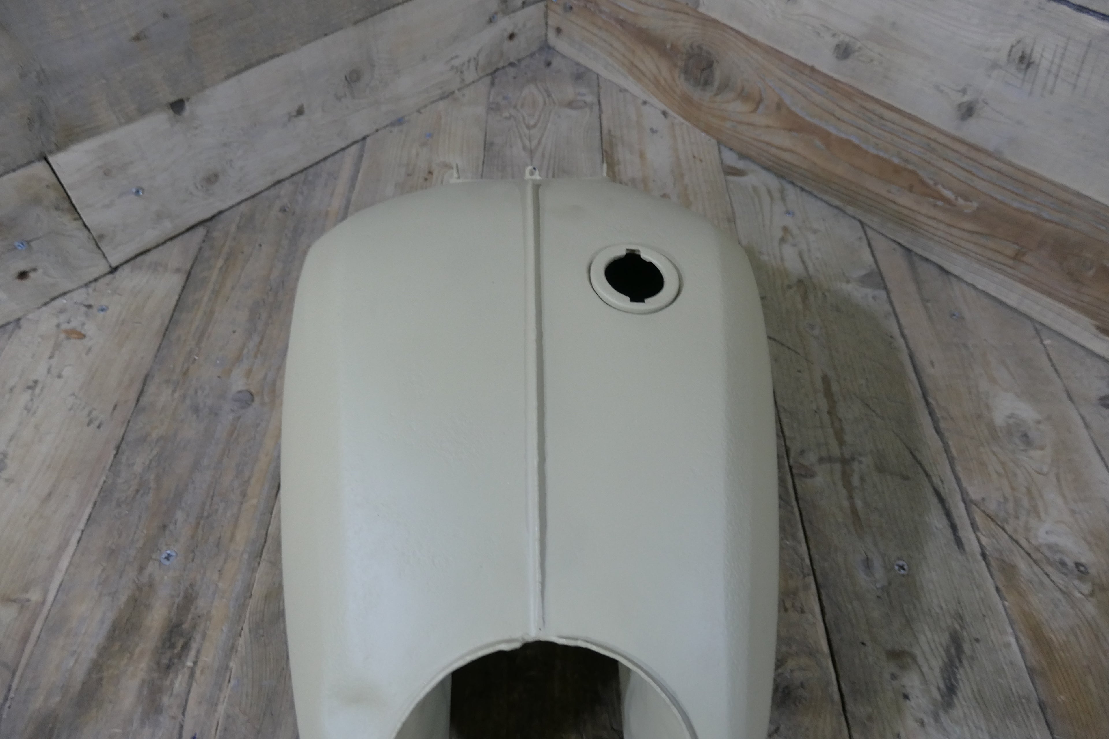 Honda JC57 Benly ,Fuel Tank, Used Needing Restoration