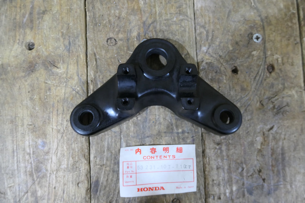 Honda CB125 S1 S2 ,Top Steering Yoke, Genuine NOS Part Number 53231-107-710CT