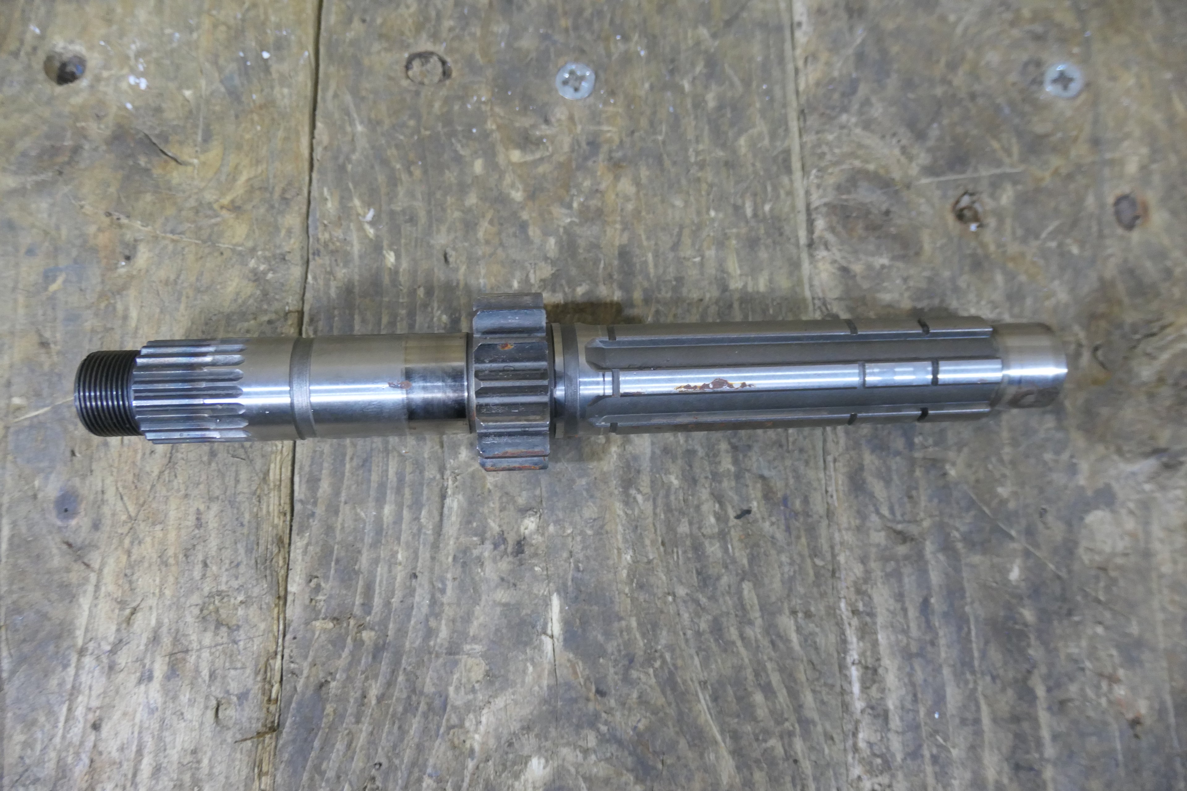 Honda CBX 550F ,Main Shaft, Used in Good Condition Honda Part Number 23210-MA7-000