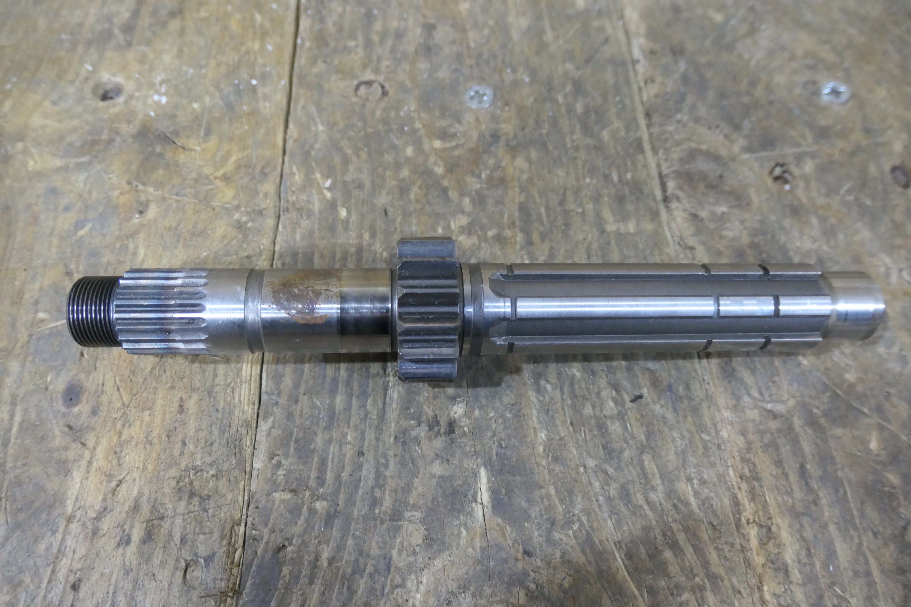 Honda CBX 550F ,Main Shaft, Used in Good Condition Honda Part Number 23210-MA7-000