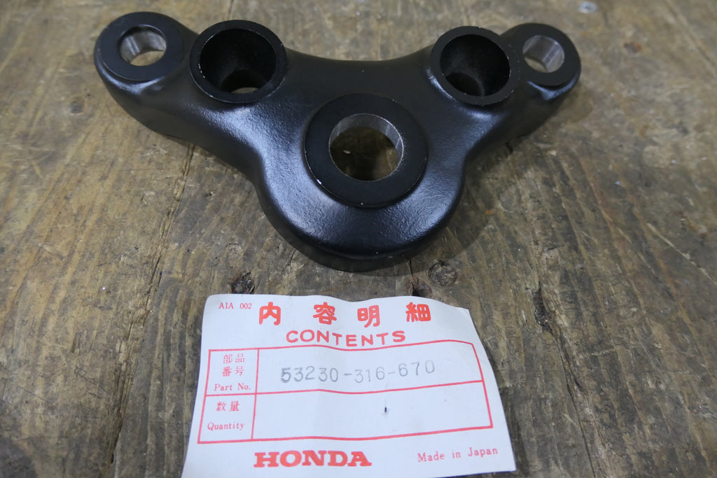 Honda CB125 CB175 ,Top Steering Yoke, Genuine NOS 53230-316-670