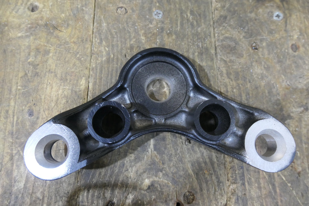 Honda CB125 CB175 ,Top Steering Yoke, Genuine NOS 53230-316-670
