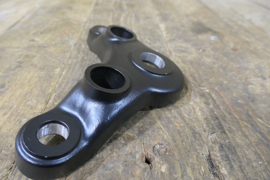 Honda CB125 CB175 ,Top Steering Yoke, Genuine NOS 53230-316-670