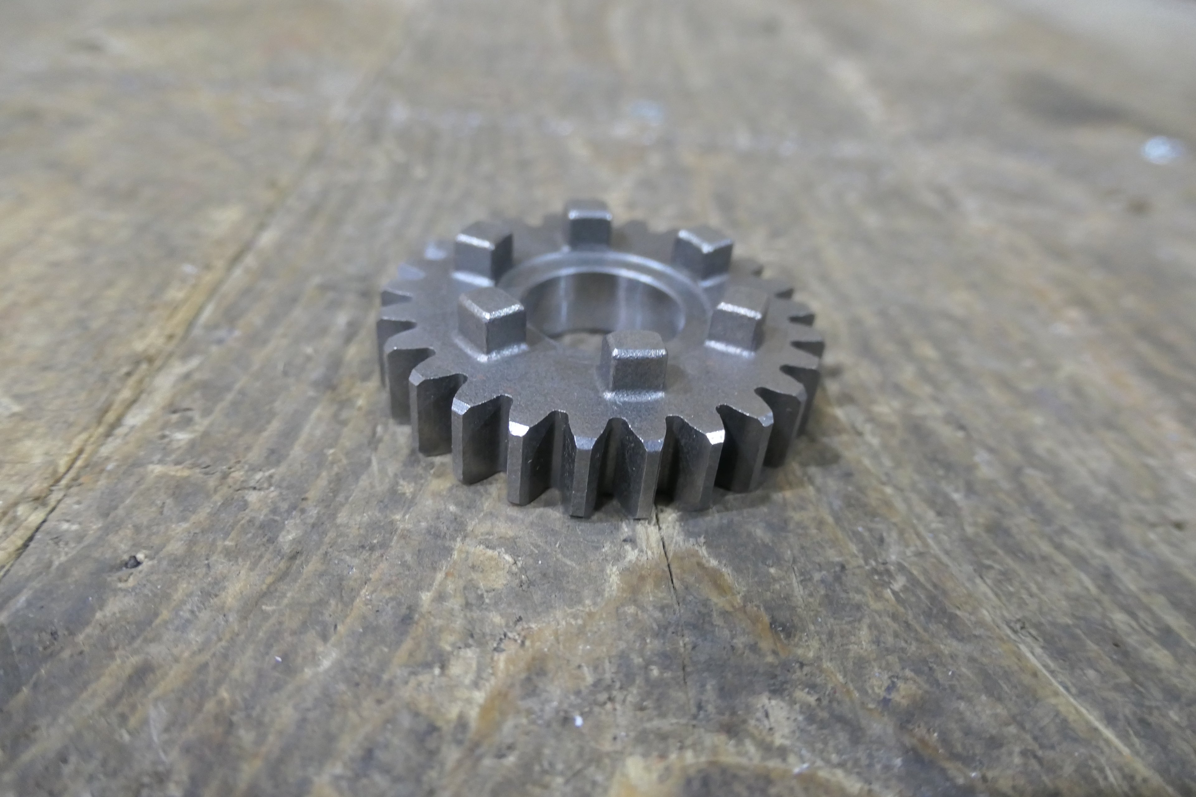 Honda CB175 ,Main 5th Gear, Genuine NOS Honda Part Number 23481-235-000.