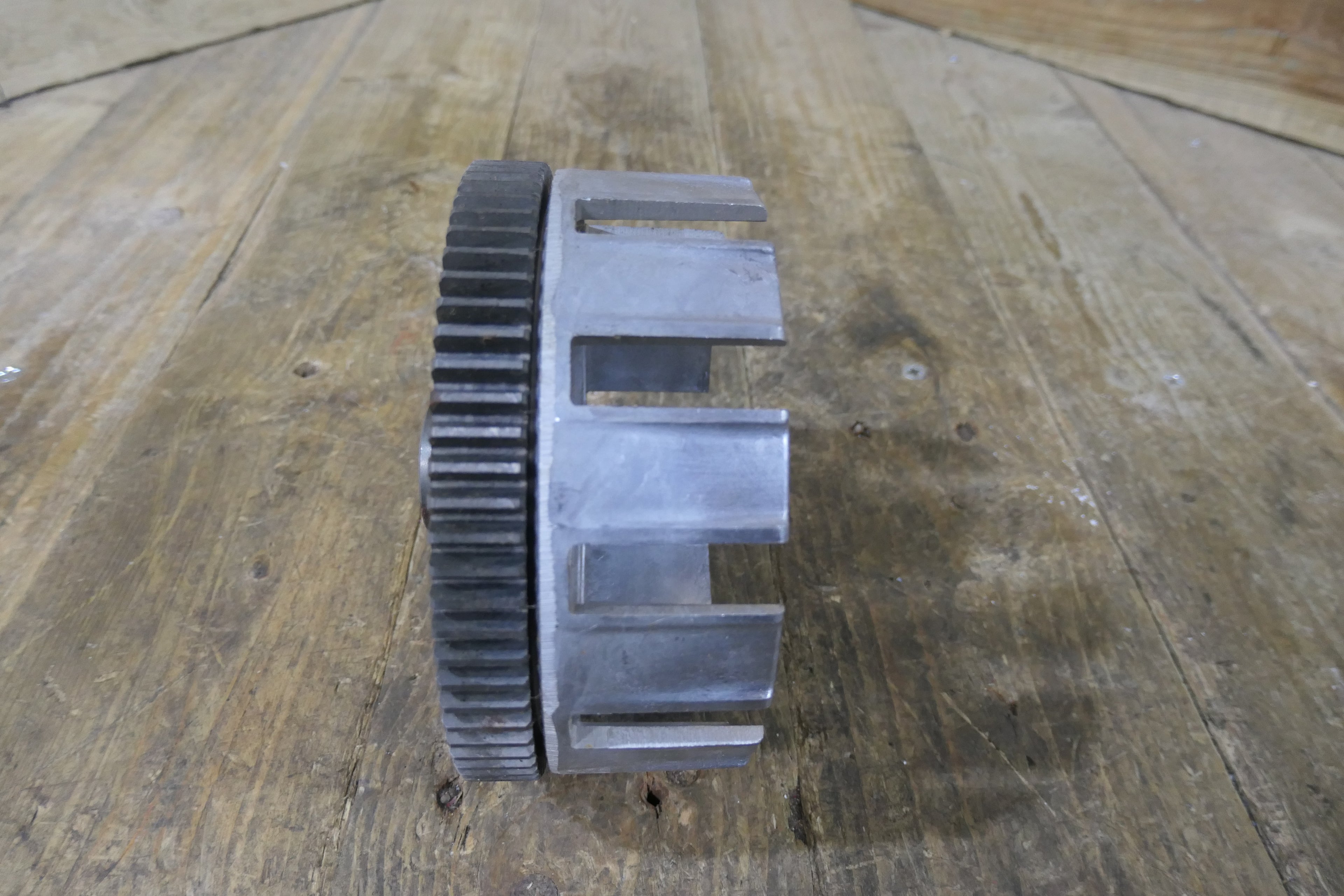 Honda CB450 K0 ,Outer Clutch Basket, Genuine NOS Honda Part Number 22100-292-040