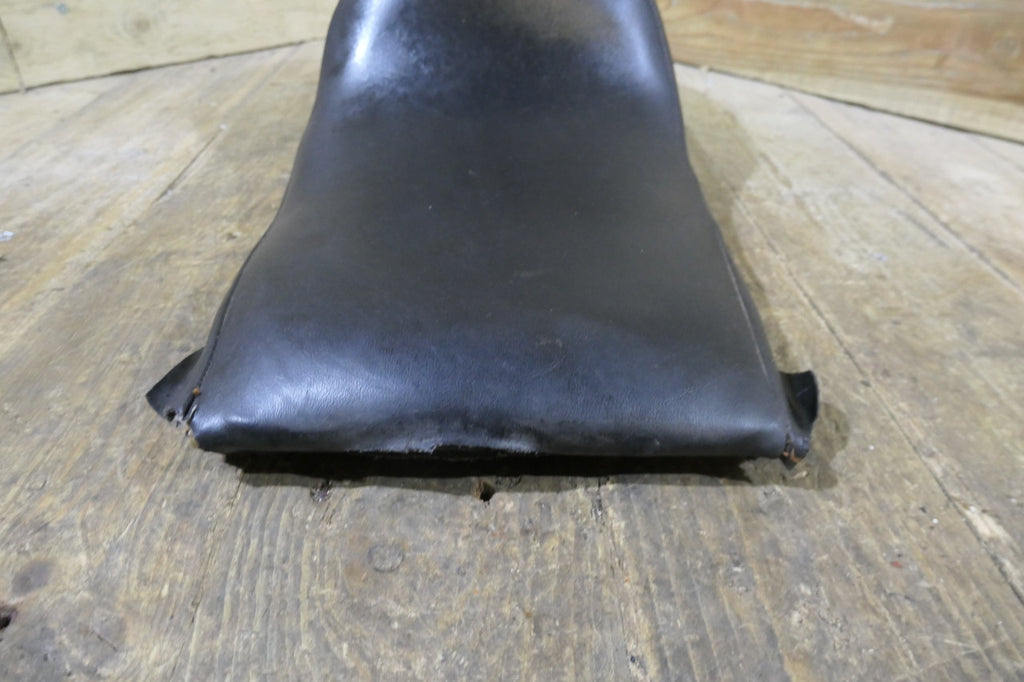 Stan Robinson 350 'Macci Seat Aermacchi seat unit TT Racer