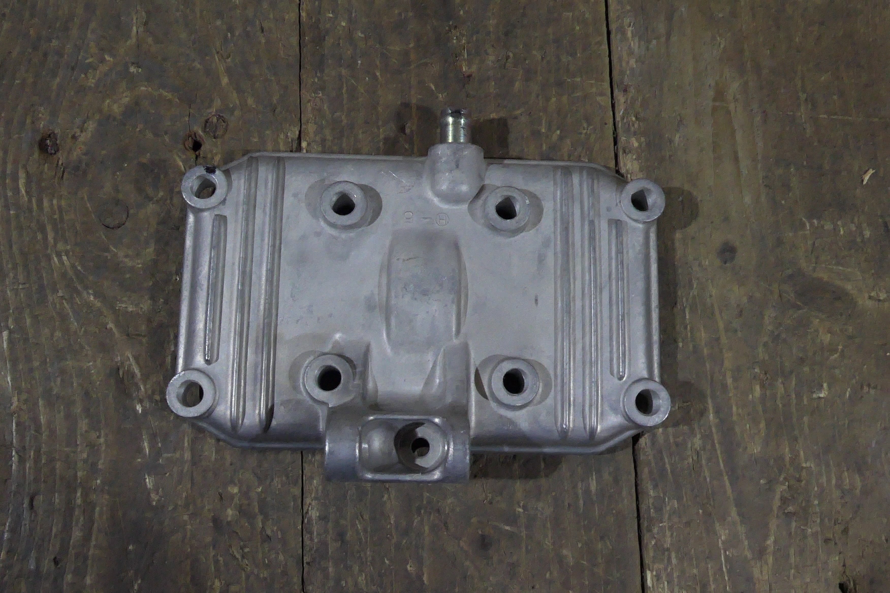 Honda CB200 CL200 ,Cylinder Head Cover, Genuine NOS  Part Number 12300-354-000