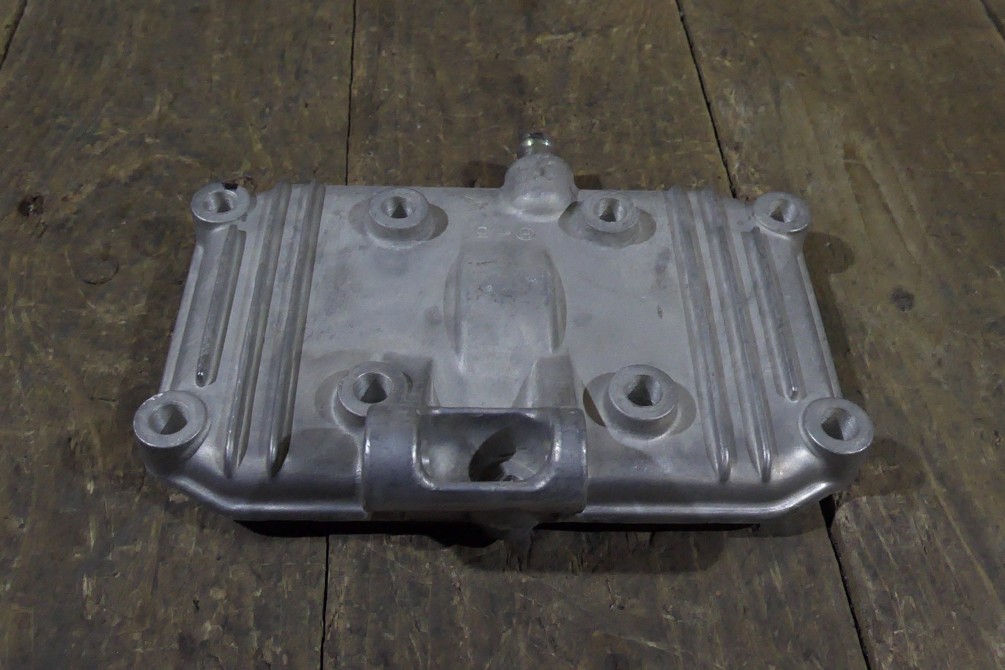 Honda CB200 CL200 ,Cylinder Head Cover, Genuine NOS  Part Number 12300-354-000