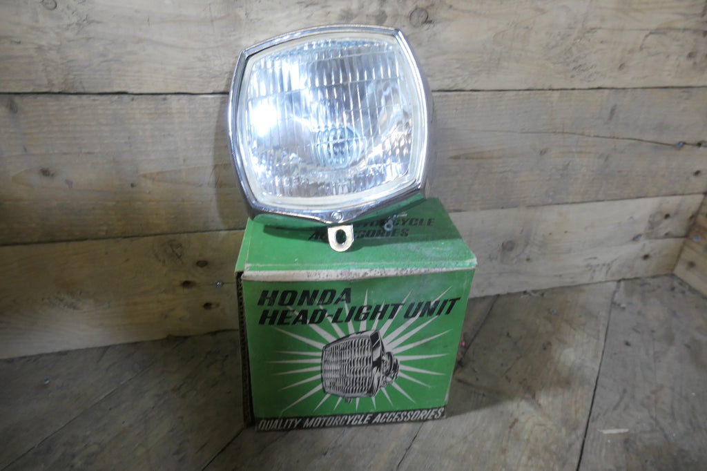 Honda CB92 Benly NOS  Sealed Beam Headlamp Unit  3312-020-3000