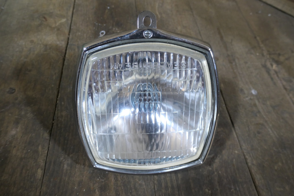 Honda CB92 Benly NOS  Sealed Beam Headlamp Unit  3312-020-3000