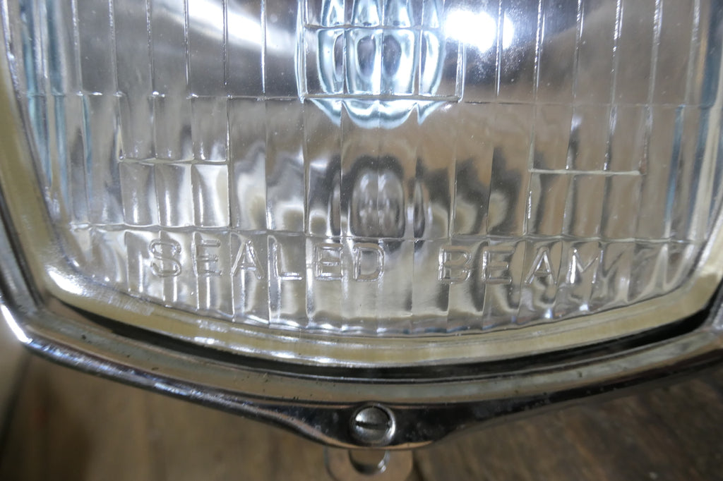 Honda CB92 Benly NOS  Sealed Beam Headlamp Unit  3312-020-3000