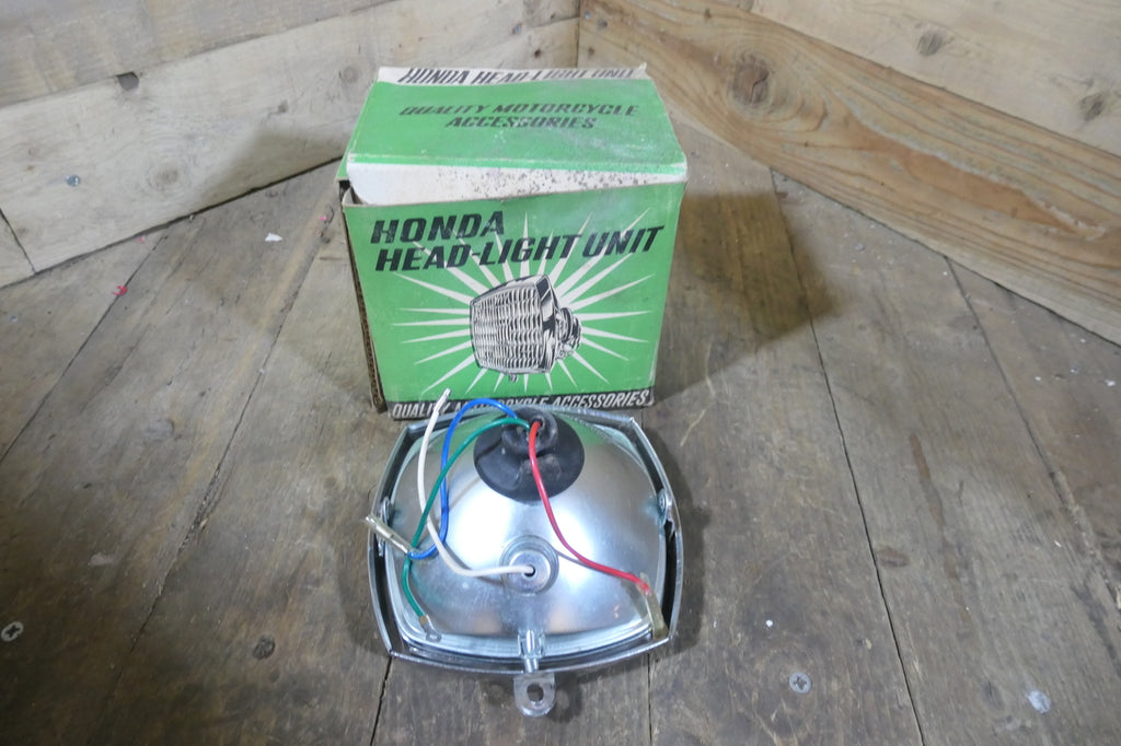 Honda CB92 Benly NOS  Sealed Beam Headlamp Unit  3312-020-3000