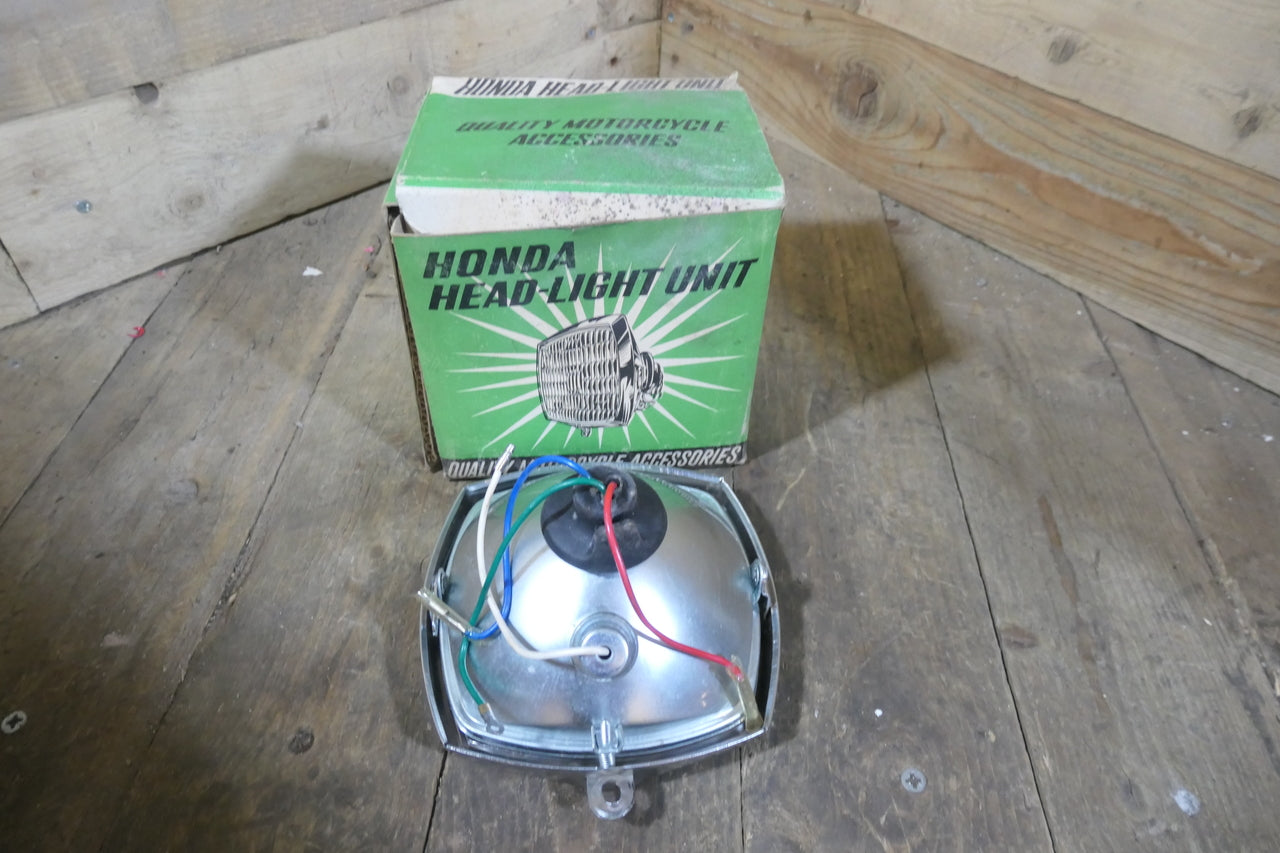 Honda CB92 Benly NOS  Sealed Beam Headlamp Unit  3312-020-3000