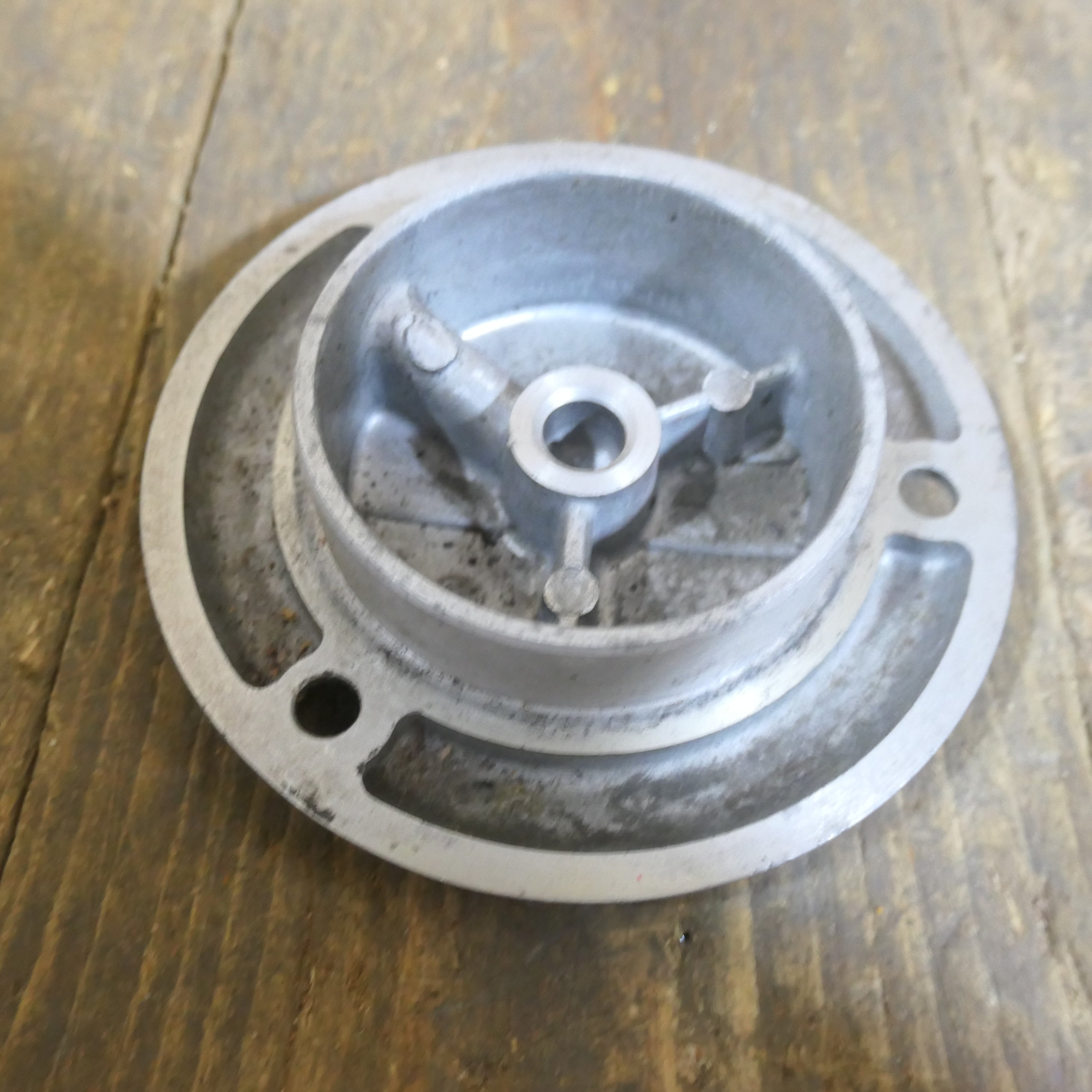 Honda C92 C95 ,Oil Filter Cover,Genuine NOS Honda Part Number 15481-200-040