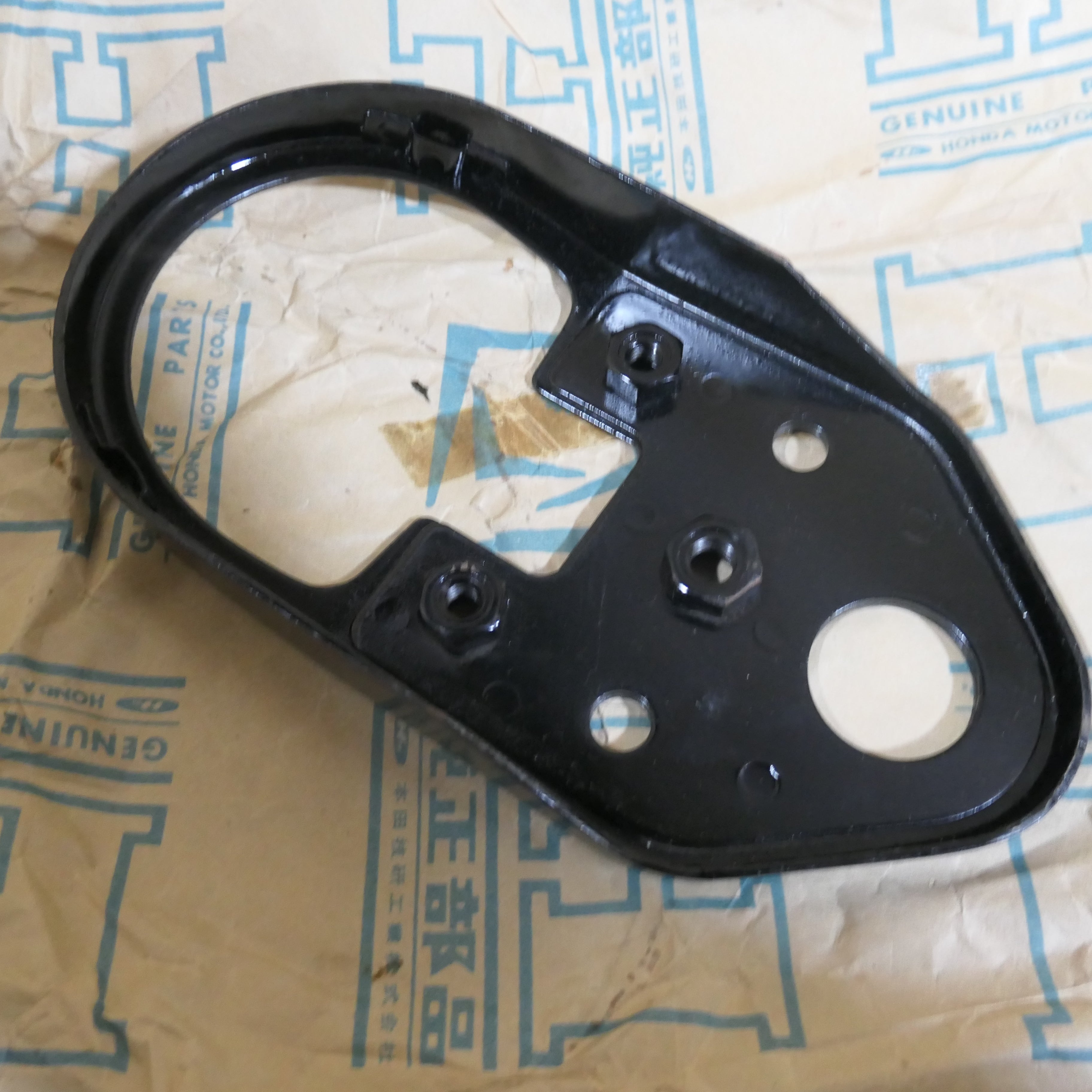 Honda C200 ,Fork Top Plate, Genuine NOS Part Number 53230-030-000B. C2005231-NH1