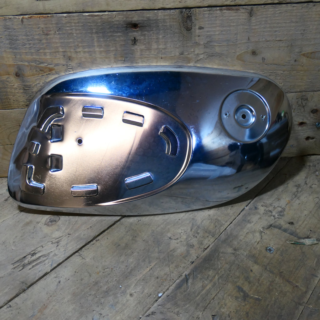 Honda C72 C77 ,Right Chrome Tank Cover, Genuine NOS Part Number 17640-271-000