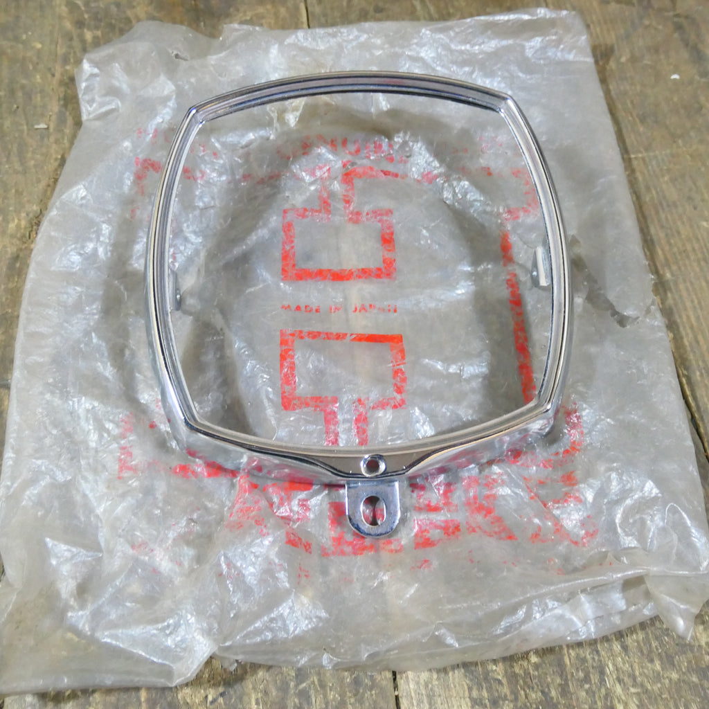 Honda C72 C77 C78 ,Headlight Surround Trim, Genuine NOS Part Number 33101-271-000