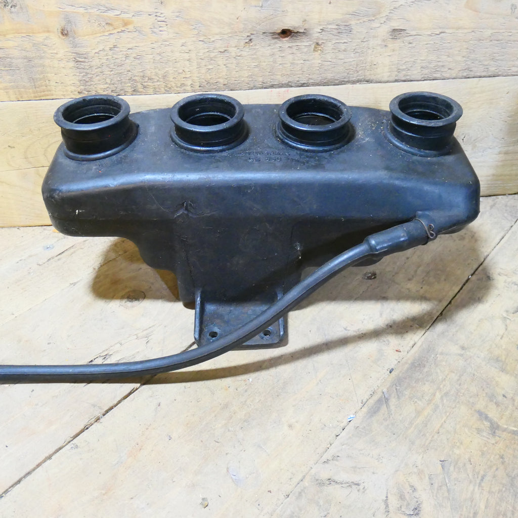 Suzuki ,GS550 Airbox ,Cleaner Assembly (Used) 13700-47310