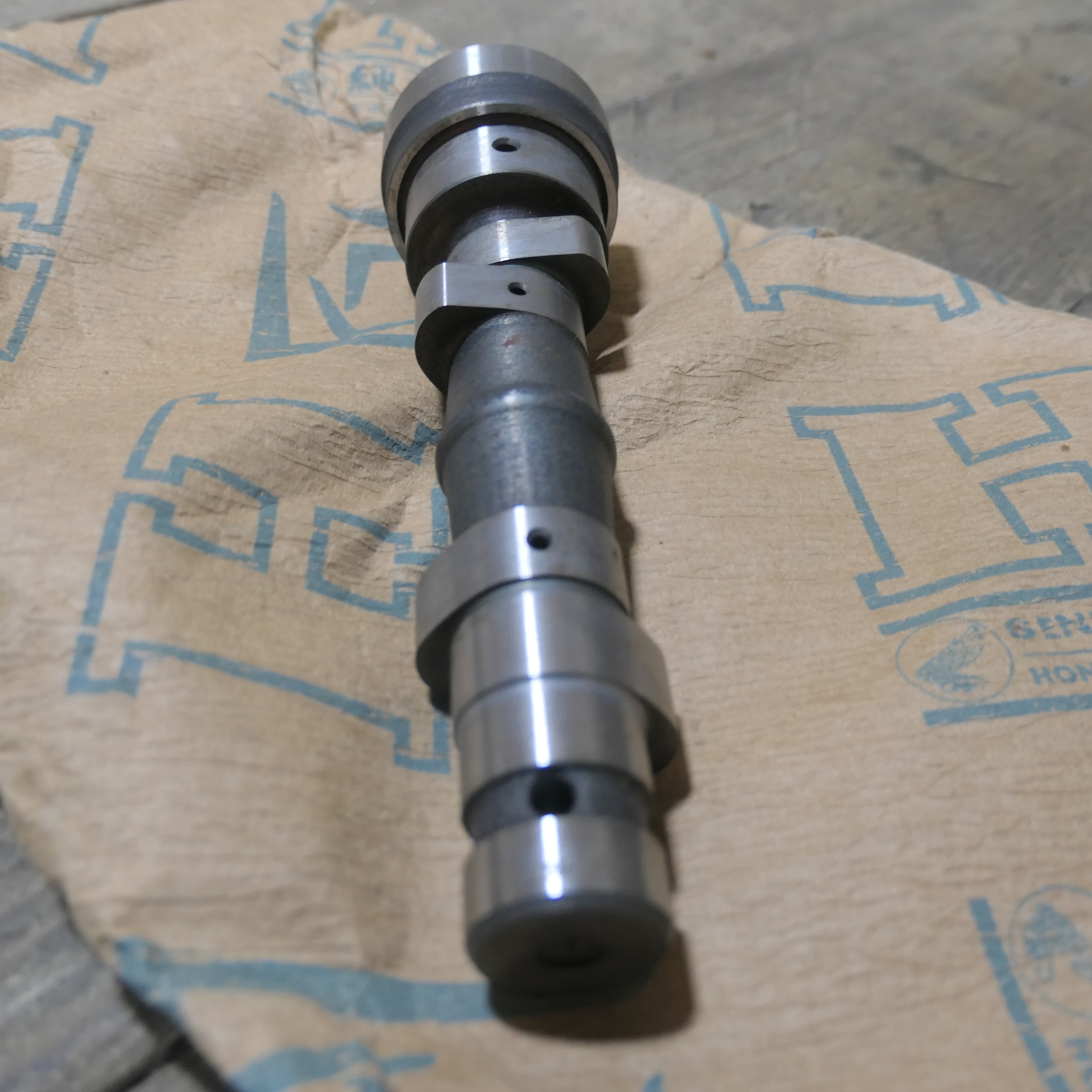 Honda C95 Benly ,Camshaft, Genuine NOS Honda Part Number 14101-201-020