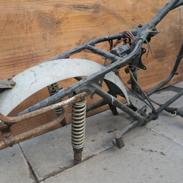 Ariel ,Red Hunter 350 500 Frame, no APR 7285 Vintage 1957