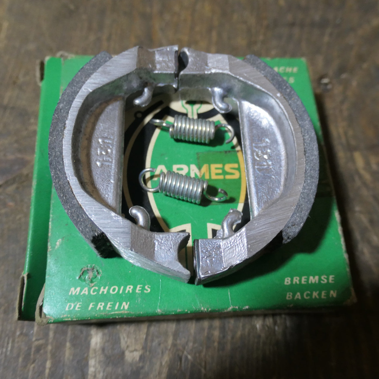 Set of ,Mobylette Brake Shoes, Arms GF131 NOS 1 Pair