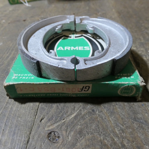 ,BSA C15 Brake Shoes, NOS GF1081 I pair