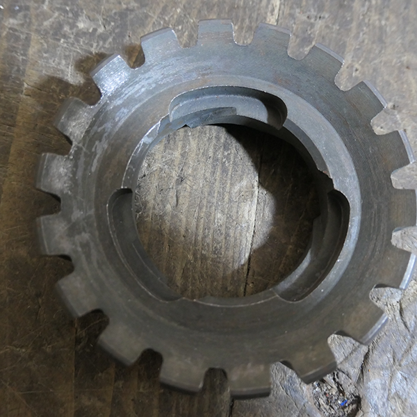 Honda ATC90 C90 CT90 ST90 ,18T Clutch Centre, Genuine NOS Honda Part Number 22121-096-000