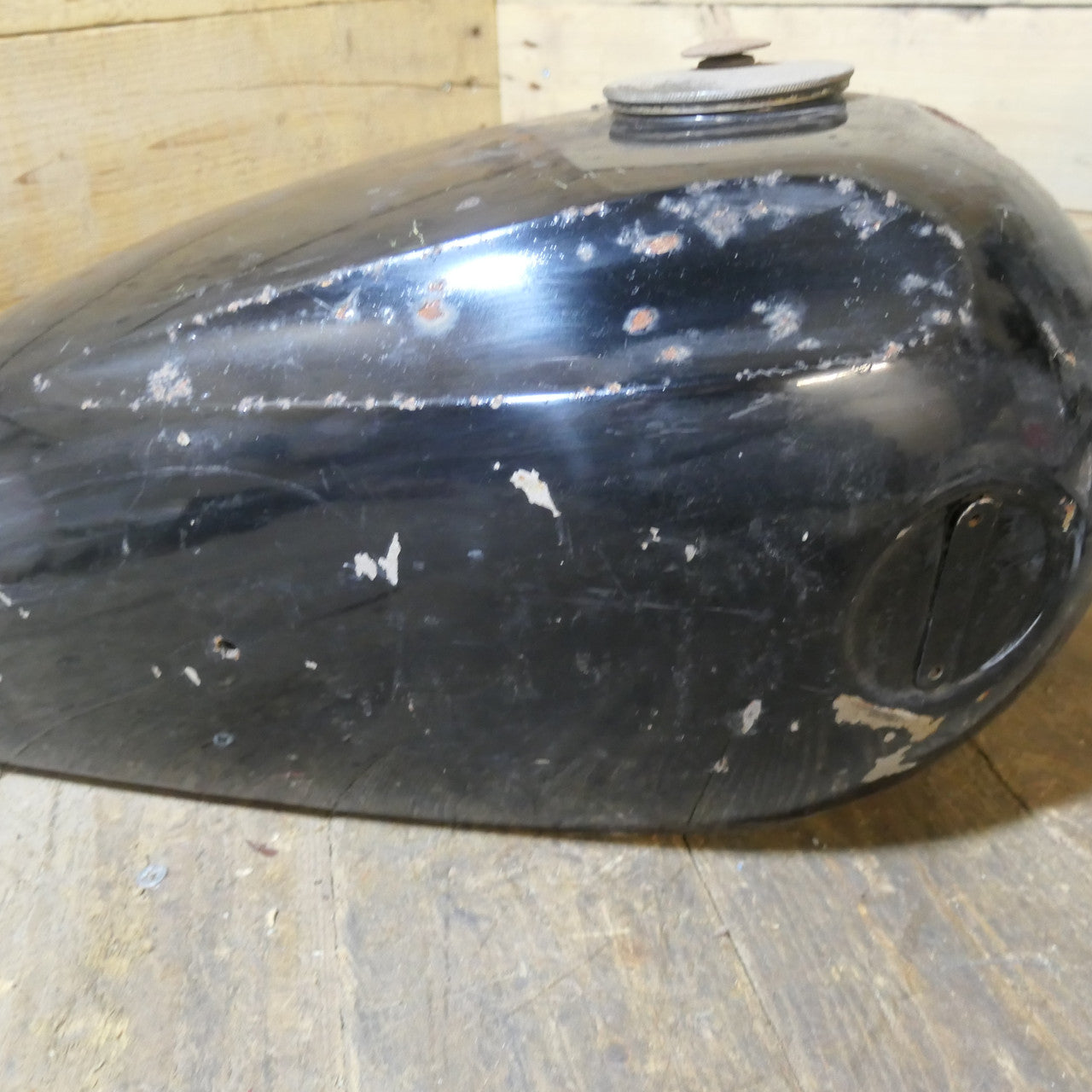 Ariel 350 Red Hunter ,Petrol Tank, for restoration