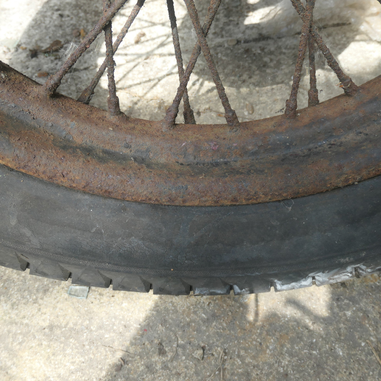 1930s ,Vintage Car Spoked Wheel, For Restoration Alvis Jaguar MG Bentley Lagonda etc