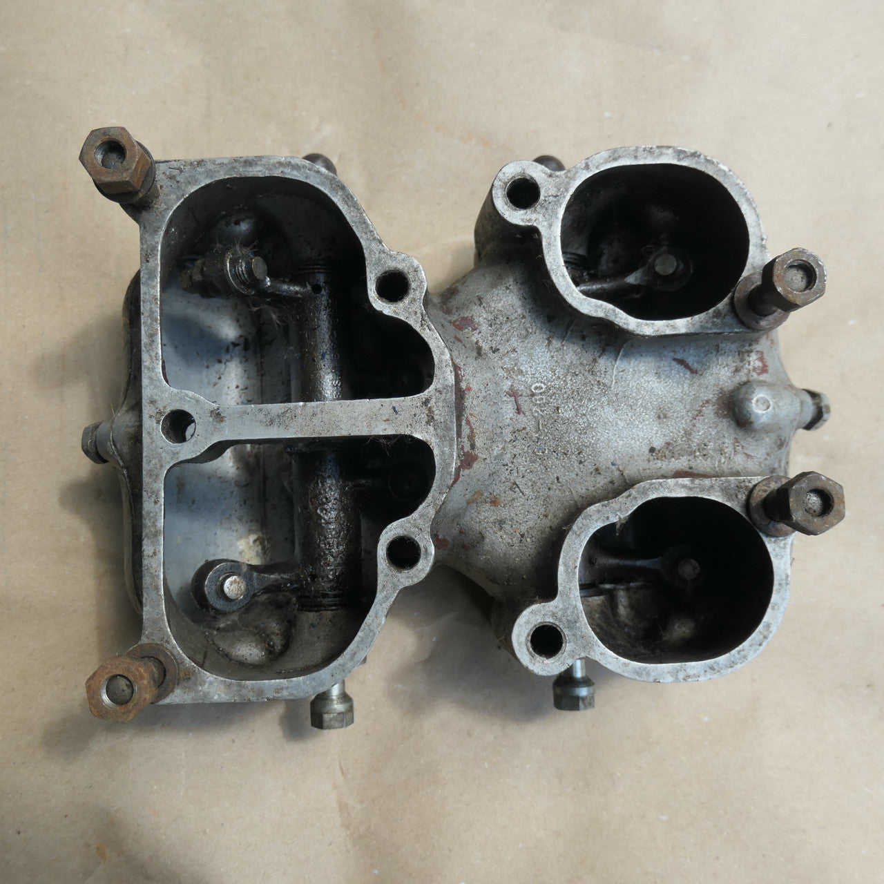 BSA A7 A10 500 650 ,Twin Rocker Box, with Rocker Arms 67-860