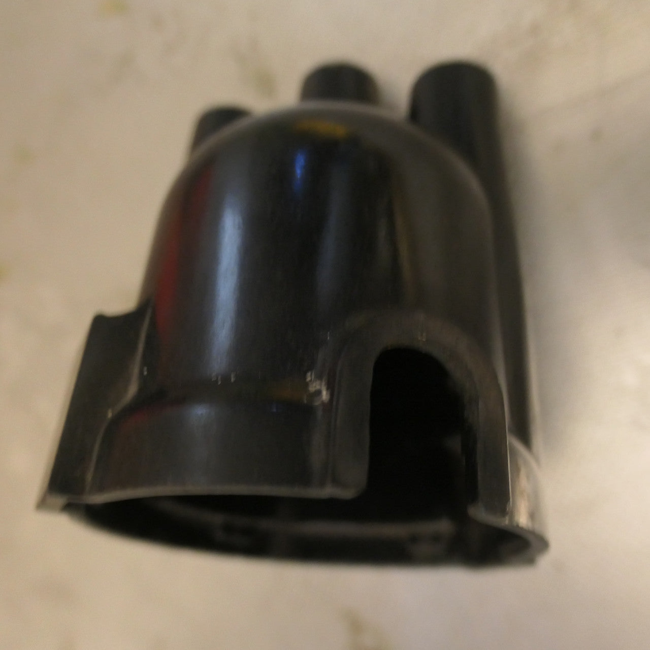 Triumph T21 3TA 5TA 350 and 500 Unit Twins ,Distributor Cap, Used