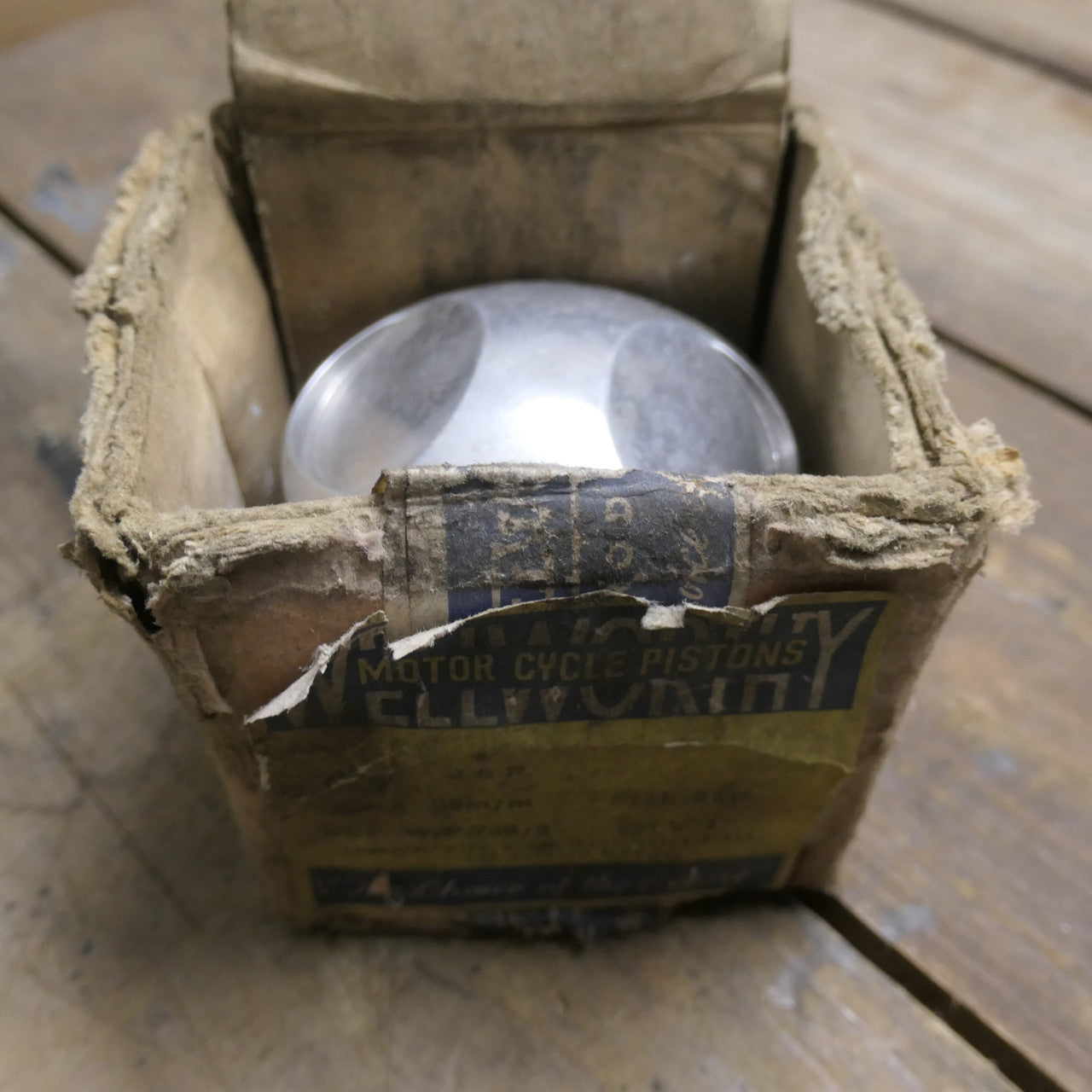 ,JAP-Matchless Piston, Genuine NOS 80mm bore Standard Size