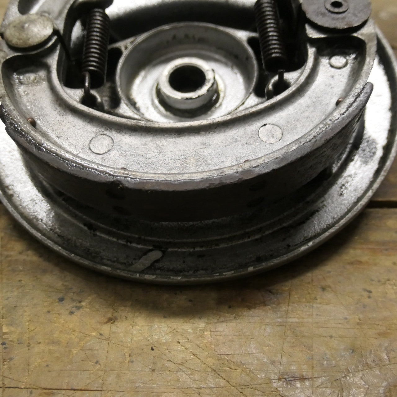 BSA C15 B40 ,Front Brake Plate and Shoes,