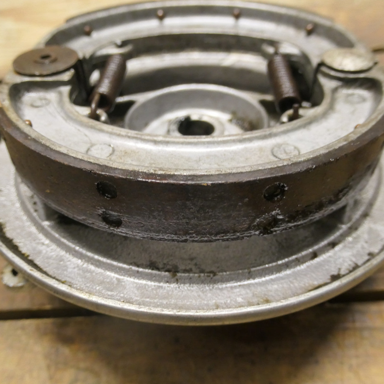 BSA C15 B40 ,Front Brake Plate and Shoes,
