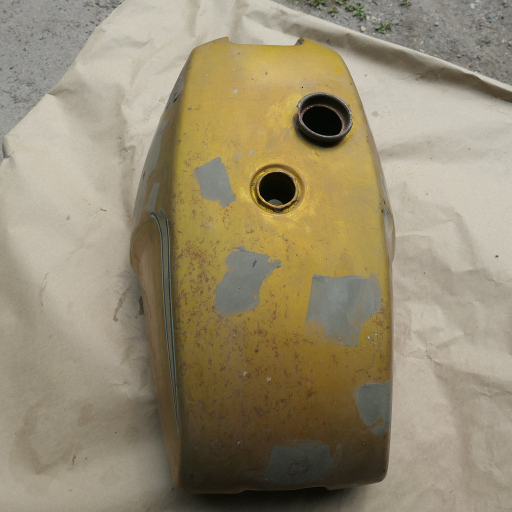 Triumph T140 Tiger Bonneville UK Spec ,Fuel Tank, Used Gold For Restoration