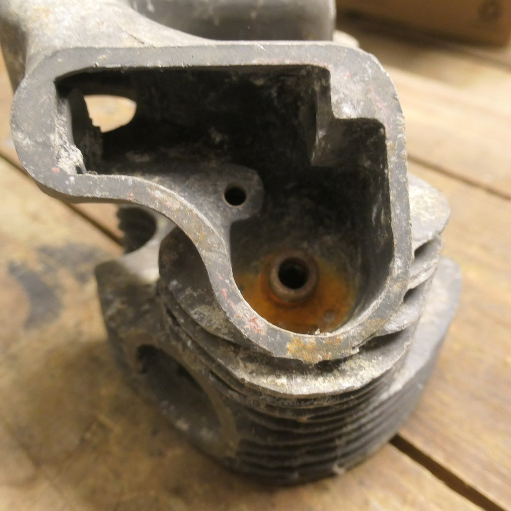 Triumph Tiger Cub ,T20 Cylinder Head, two broken fins