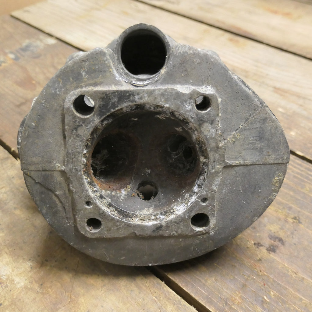 Triumph Tiger Cub ,T20 Cylinder Head, two broken fins