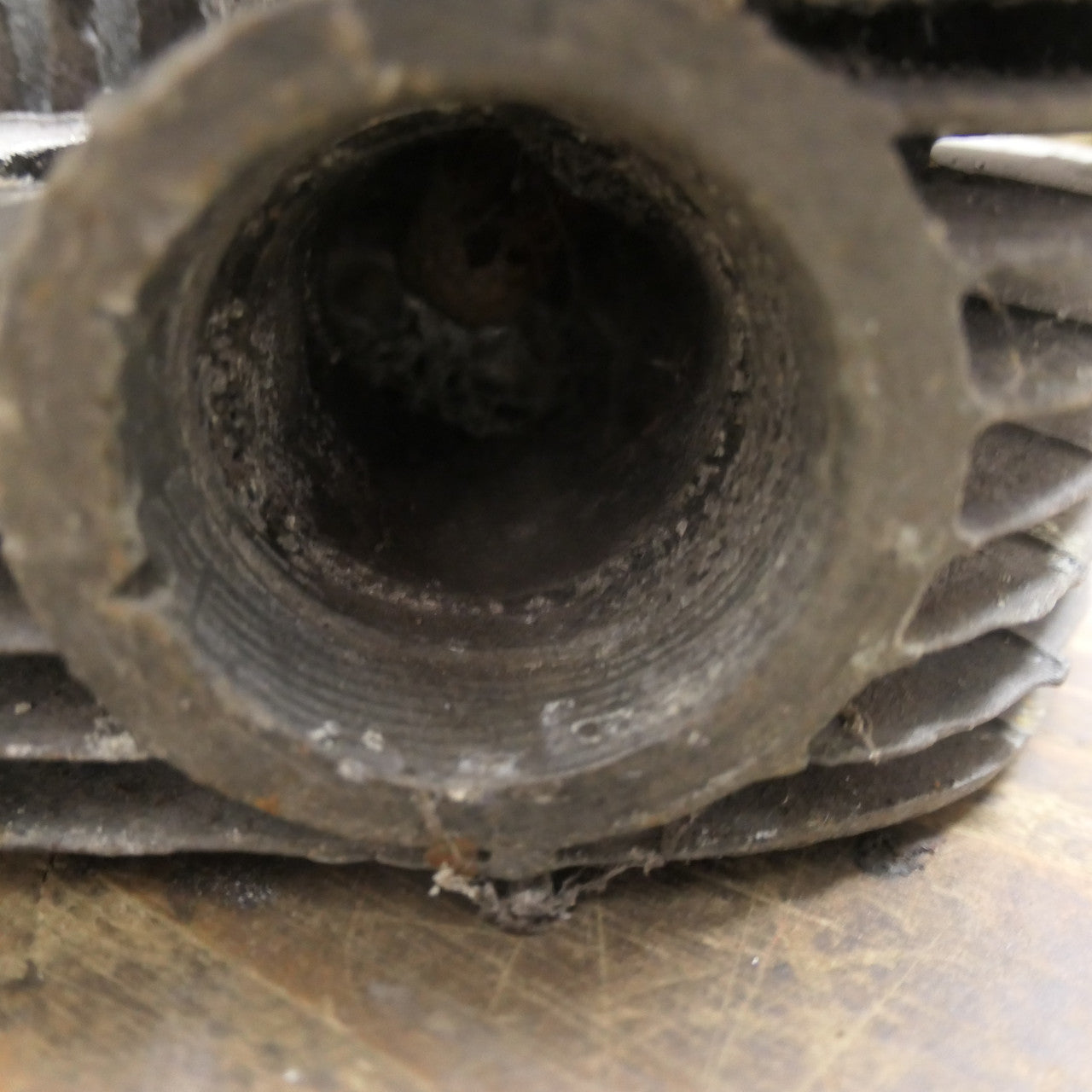 Triumph Tiger Cub ,T20 Cylinder Head, two broken fins