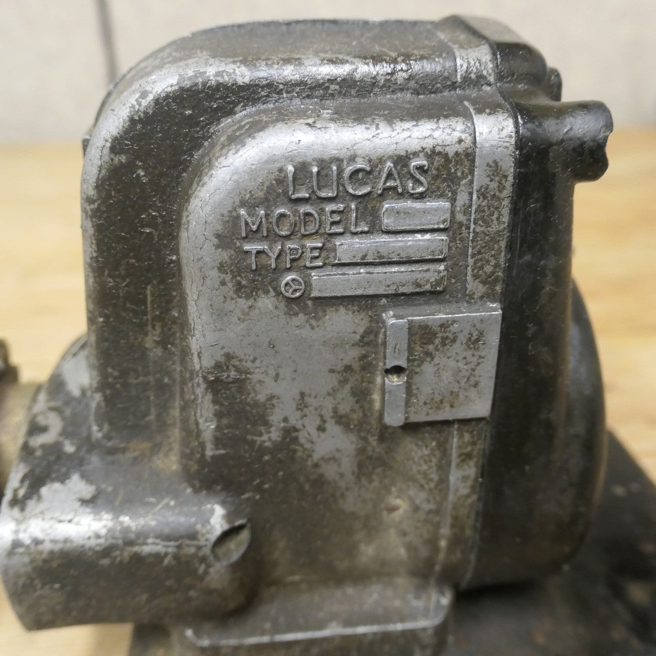 Lucas SR 1 ,Magneto Model L1,