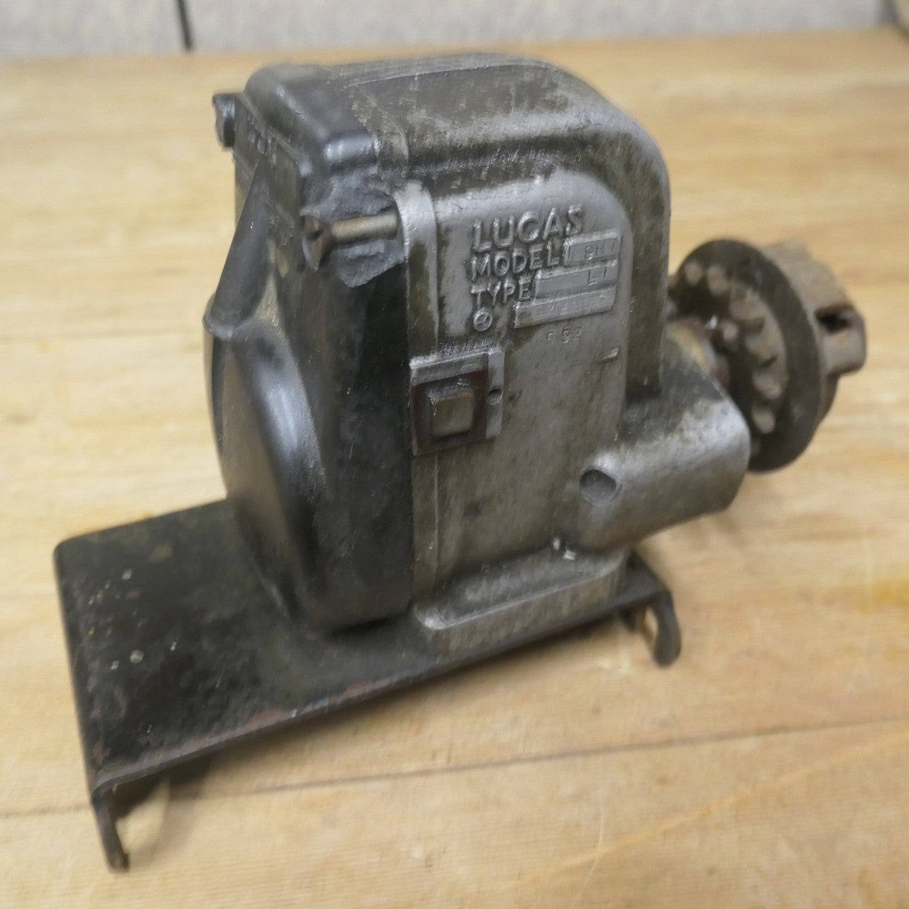 Lucas SR 1 ,Magneto Model L1,