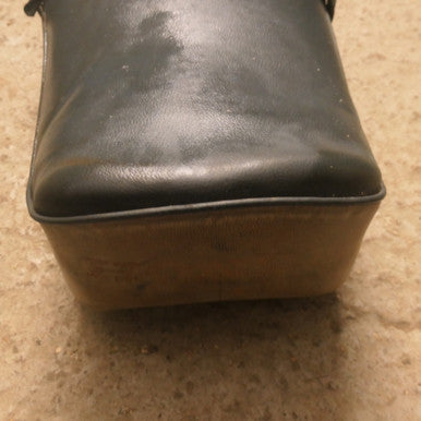 Honda C100/CA100  50cc Dual seat needs recovering.